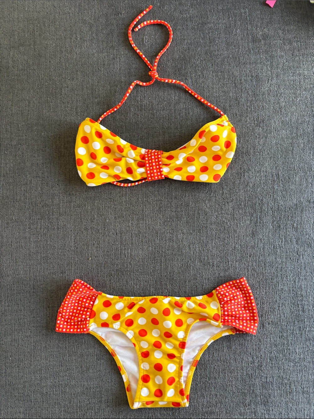 NWOT RARE Salinas red and yellow polka dot set. Size small